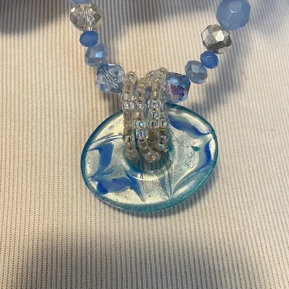 Blown glass pendant statement necklace - Picture 6 of 6